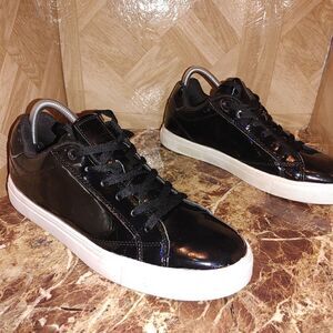 Fila men's fashion shoes sneaker black size 10. 052